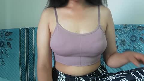 ishika_singh_ online show from 06/23/26, 01:47