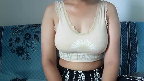 ishika_singh_ online show from 06/26/26, 01:54