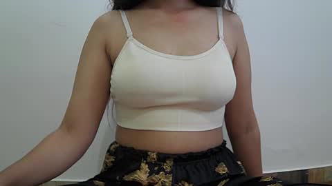 ishika_singh_ online show from 07/24/26, 12:52