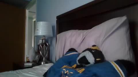 Snapshot of isiah0158 chatting on 03/04/26, 10:05 youngking online show from 03/04/26, 10:05