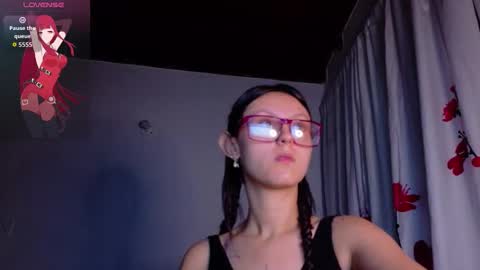 Snapshot of isis1012 chatting on 02/20/26, 06:26 isa online show from 02/20/26, 06:26