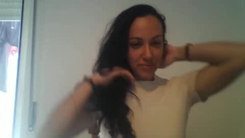 Snapshot of isis123star chatting on 03/12/26, 11:05 Isis online show from 03/12/26, 11:05