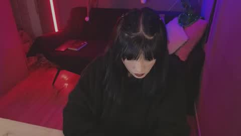 Ana Maria online show from 12/17/25, 03:12