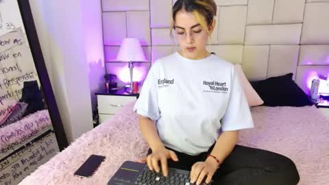 Pauli online show from 03/24/26, 12:26