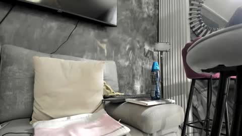 Isis online show from 09/23/25, 01:30