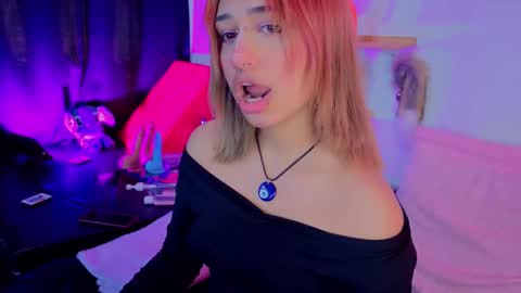 Isisjones18 online show from 11/22/25, 05:12