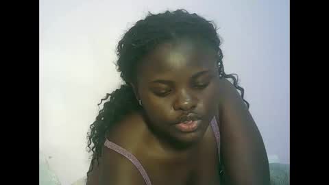 isla_booby online show from 05/18/26, 05:35
