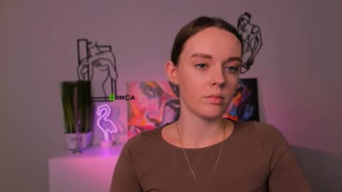 isla_dior online show from 11/11/25, 07:30