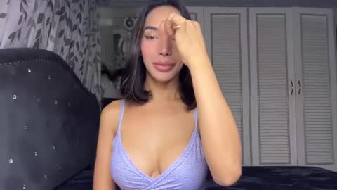 Snapshot of islabelle_ chatting on 07/10/26, 02:16 isla online show from 07/10/26, 02:16