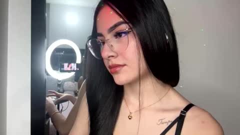 Cute Isla  online show from 10/24/25, 03:25