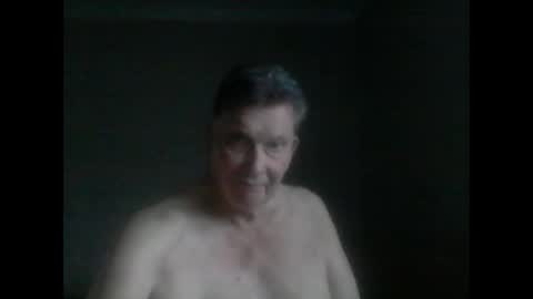 Snapshot of island625103 chatting on 01/31/25, 08:12 island625103 online show from 01/31/25, 08:12