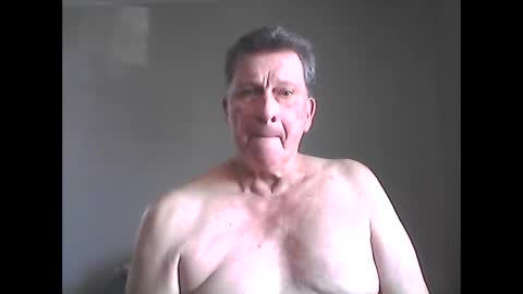 Snapshot of island625103 chatting on 02/23/25, 08:00 island625103 online show from 02/23/25, 08:00