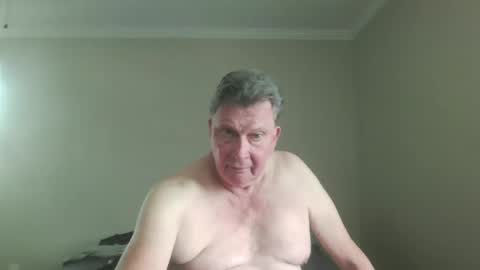 Snapshot of island625103 chatting on 10/07/25, 06:27 island625103 online show from 10/07/25, 06:27