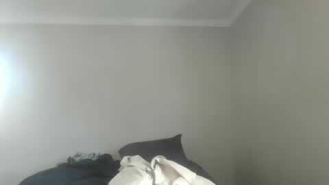 Snapshot of island625103 chatting on 10/17/25, 03:47 island625103 online show from 10/17/25, 03:47