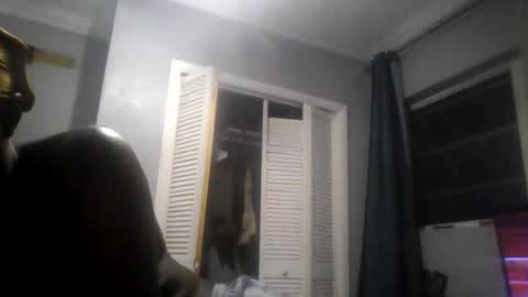 islandbey242 online show from 05/18/26, 03:35