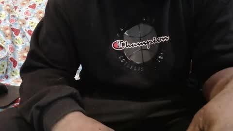 islandboi_88 online show from 04/24/26, 09:06