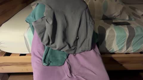 islandforfun online show from 03/02/25, 05:01