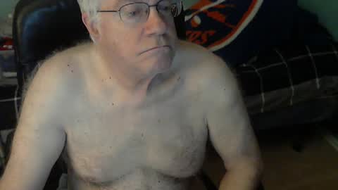 islesman22 online show from 10/05/25, 09:29