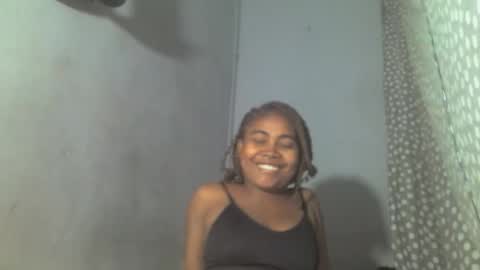 Snapshot of ismayrah chatting on 05/15/26, 10:50 ismayrah online show from 05/15/26, 10:50