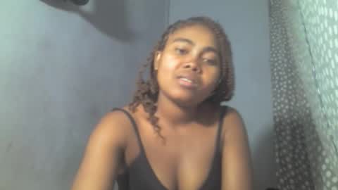 Snapshot of ismayrah chatting on 05/15/26, 11:45 ismayrah online show from 05/15/26, 11:45