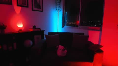 Snapshot of isnotforeveryone chatting on 03/08/25, 11:49 Julyane online show from 03/08/25, 11:49