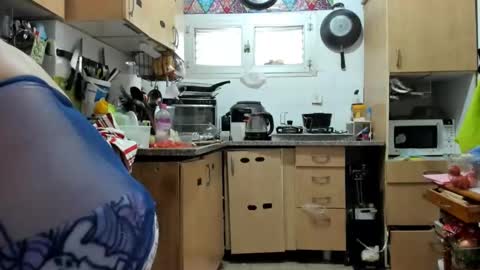 Marta online show from 02/09/25, 02:29