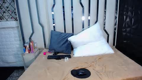 issa_blue online show from 06/01/26, 04:52