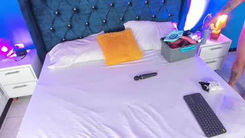 Issa online show from 03/26/26, 09:31