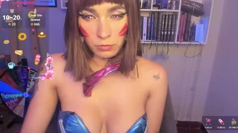 INSTAGRAM issabella18   TWITTER issa latin online show from 10/07/25, 03:14