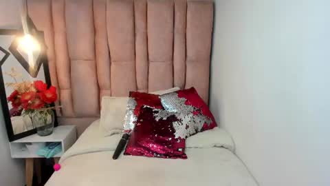 ISSA MILF online show from 07/17/26, 01:51