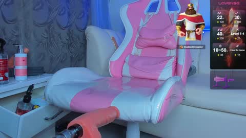 Snapshot of issac_james chatting on 01/19/25, 09:11 Issac online show from 01/19/25, 09:11