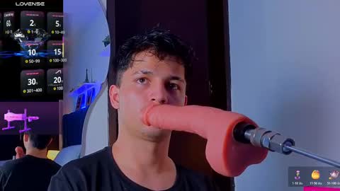 Issac online show from 11/08/25, 04:23