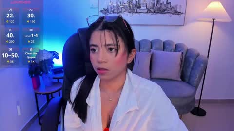 issi_loren online show from 05/28/26, 12:02