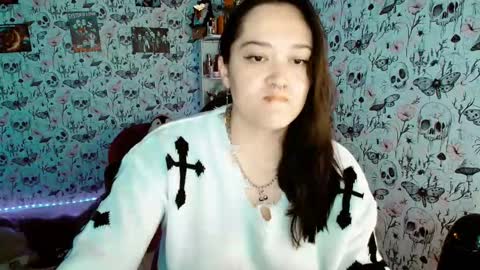 Yiz online show from 10/26/25, 09:26