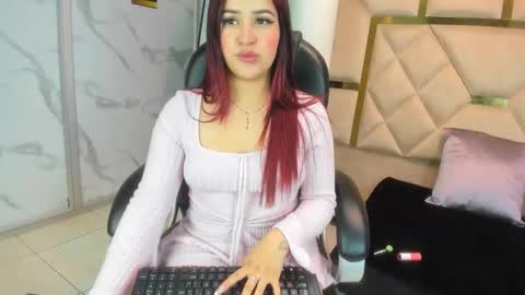 Snapshot of issysleblanc chatting on 01/14/26, 03:56 Issys online show from 01/14/26, 03:56