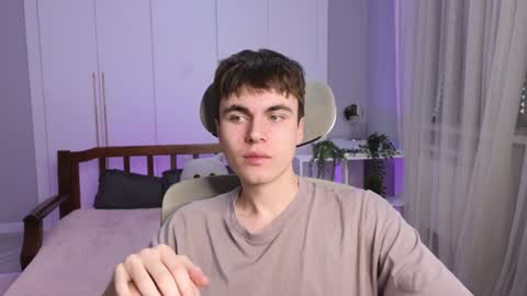 Maks online show from 01/10/25, 03:39