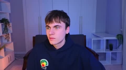 Maks online show from 02/07/25, 01:22