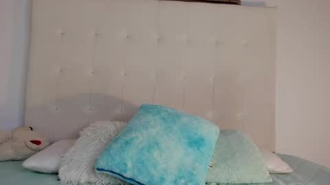 Snapshot of itahisa_cute chatting on 04/16/26, 08:04 itahisa online show from 04/16/26, 08:04