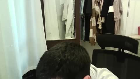 italianboybcn online show from 11/17/25, 09:26