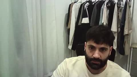 italianboybcn online show from 01/06/26, 09:07