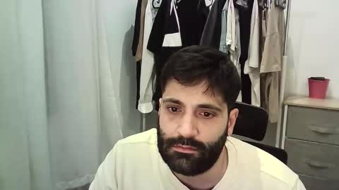 italianboybcn online show from 01/07/26, 06:21