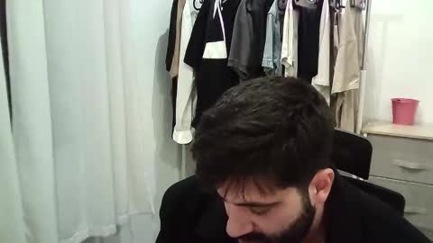 italianboybcn online show from 01/08/26, 06:26