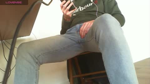 Snapshot of italiansirforyou chatting on 03/31/26, 08:26 Alex online show from 03/31/26, 08:26
