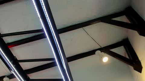 Italo Moore online show from 11/23/25, 11:21