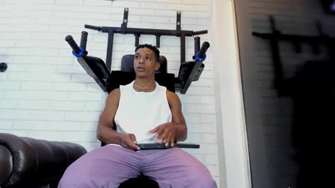 Italo Moore online show from 01/12/26, 12:54