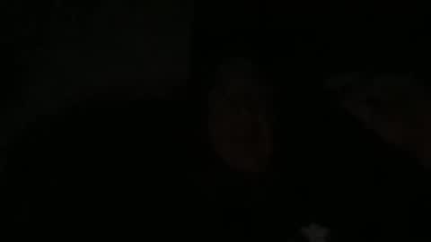 itchey506193 online show from 09/15/25, 12:21