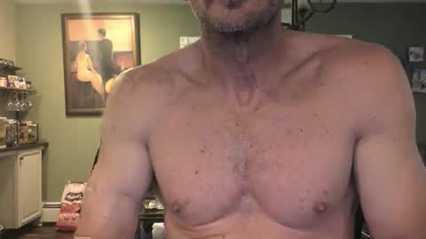 itchey506193 online show from 09/25/25, 03:38