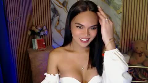 CathCathy online show from 11/16/25, 02:28