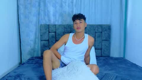 ithan_kingtwin online show from 04/17/26, 07:06