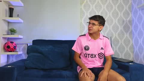 Ithan and Friends online show from 01/08/25, 01:31